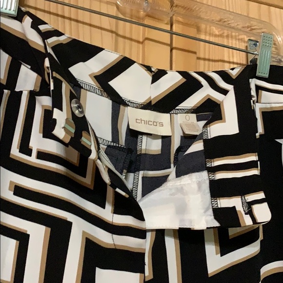Chico’s geometric pattern pants - Picture 6 of 7